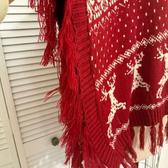 Coco + Carmen Red/Wht Reindeer Hooded Knit Cape-Poncho Sz-S/M - Picture 3 of 8